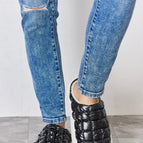 Black / 6