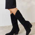 Black / 6